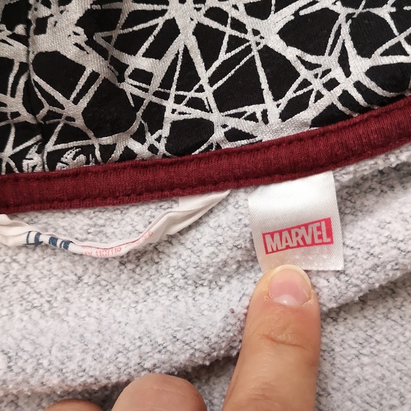 H&M Spiderman Boys hooded jacket size 4-6 - Picture 7 of 10